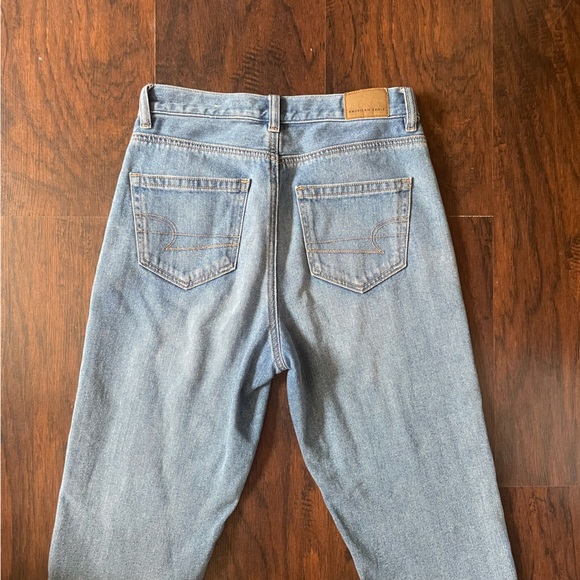 American Eagle - Raw Hem Mom Jeans - DONATING 12/31 - Picture 4 of 7